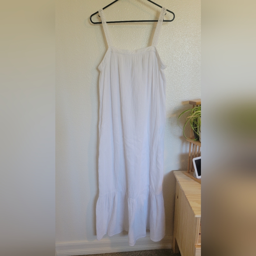 Magaschoni White 100% Organic Cotton, Tie Back, Size Medium